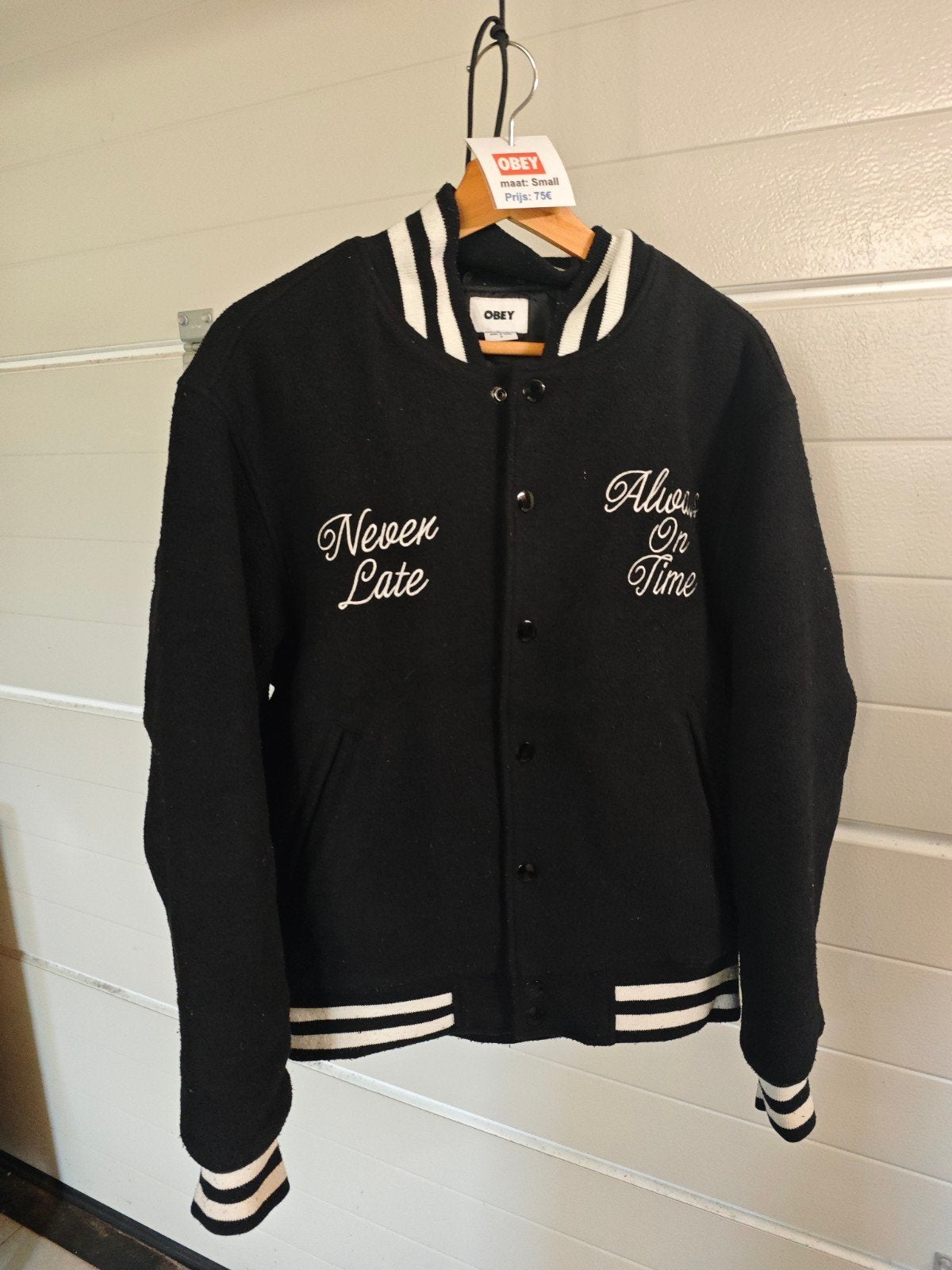 Obey leuke jas maat small, zwart wol, Kleding | Heren, Ophalen, Zwart