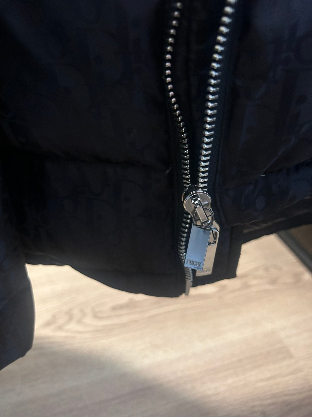 Merk vest, Ophalen, Zo goed als nieuw
