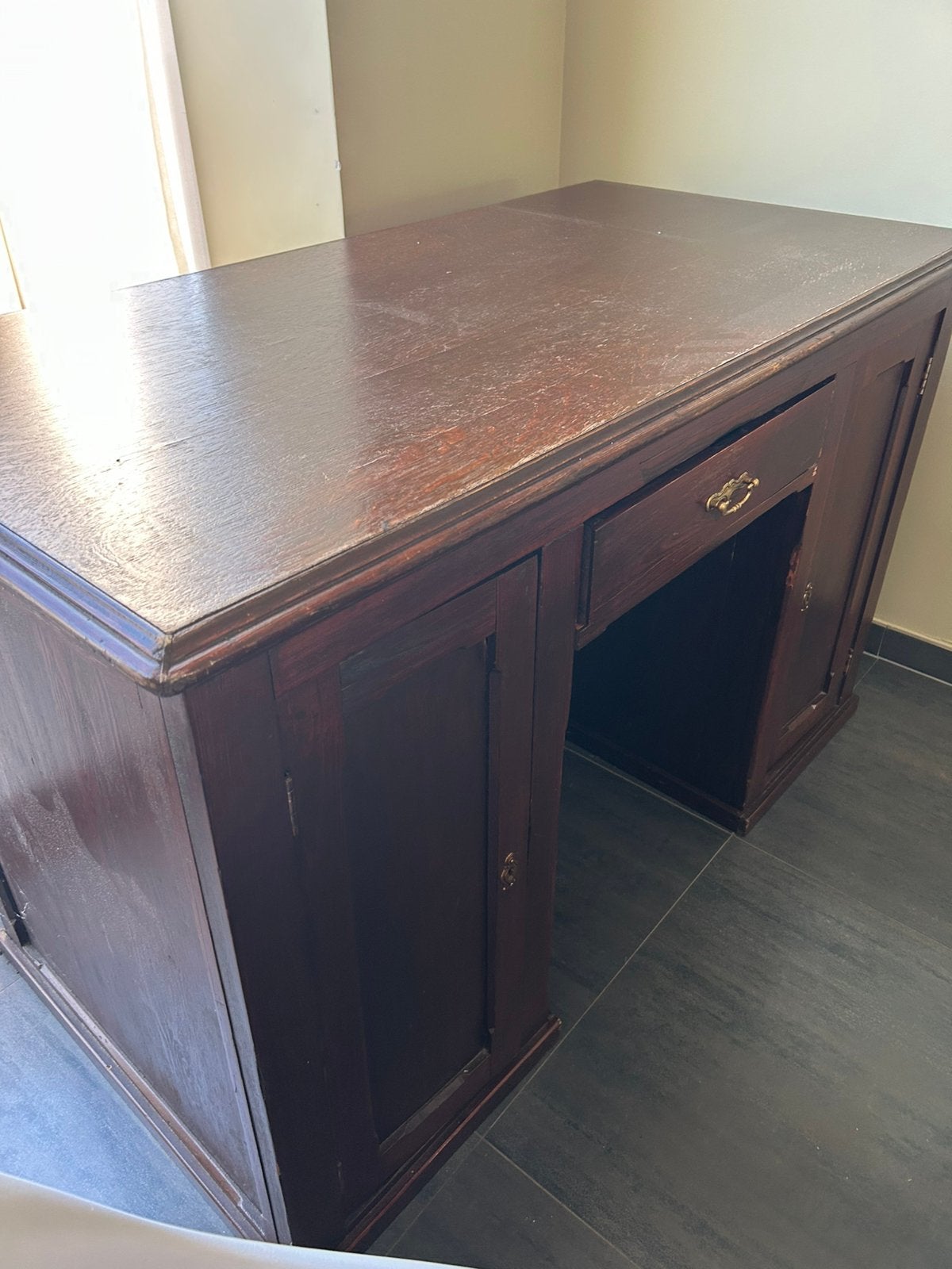 Antiek bureau, 1 lade, 2 deurkastjes, Divers, Accessoires de bureau, Enlèvement, Utilisé