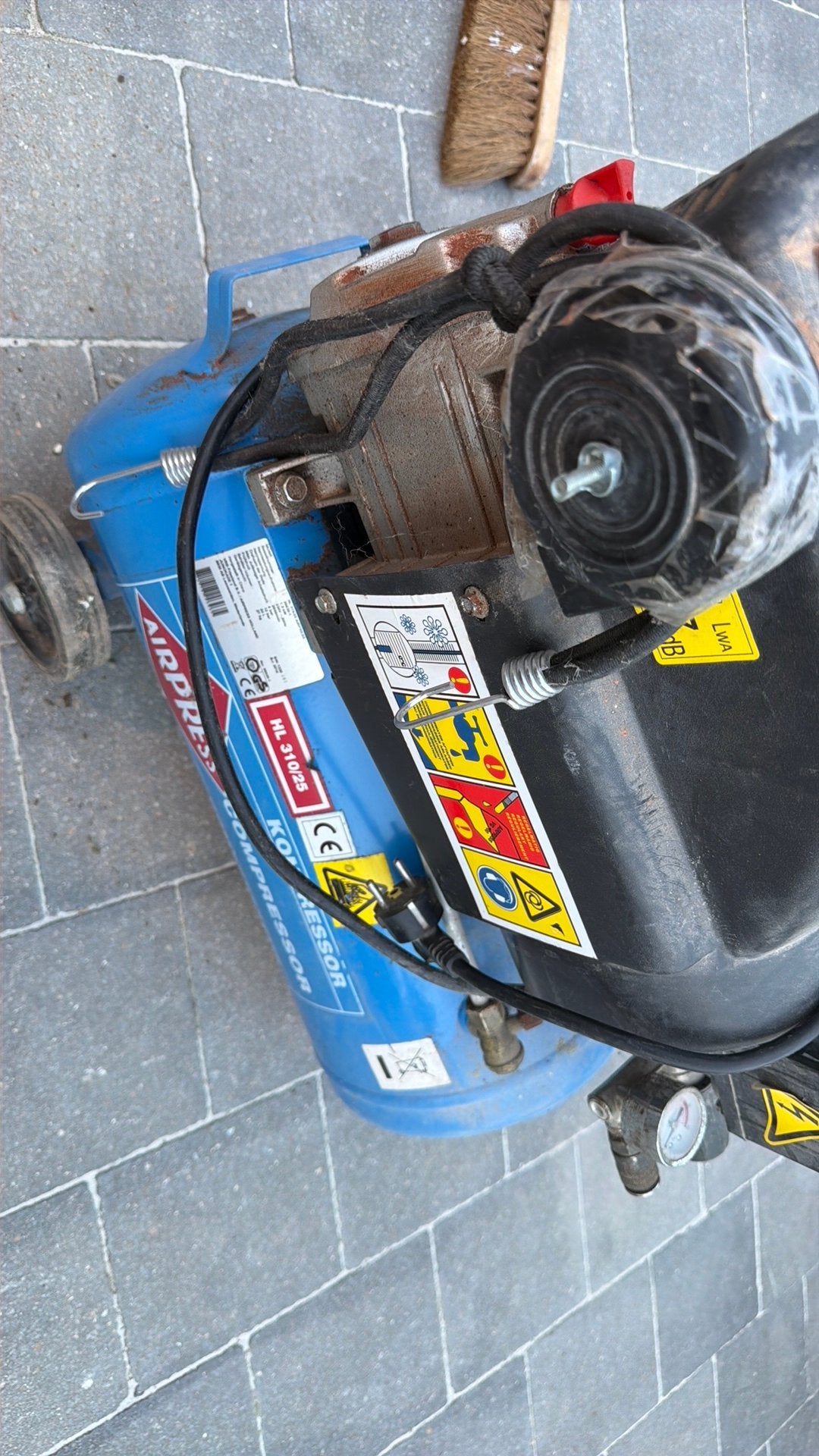 Compressor, Ophalen, Zo goed als nieuw