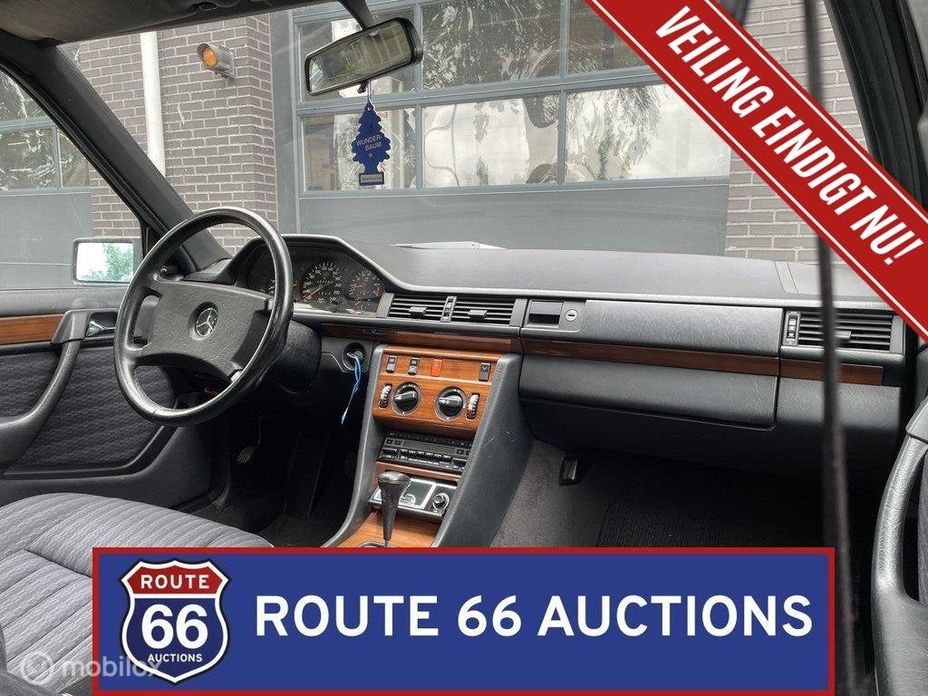 Mercedes-Benz 300 E | 1990 | Route 66 Auctions, Autos, Achat, Entreprise, Boîte manuelle, Autre carrosserie
