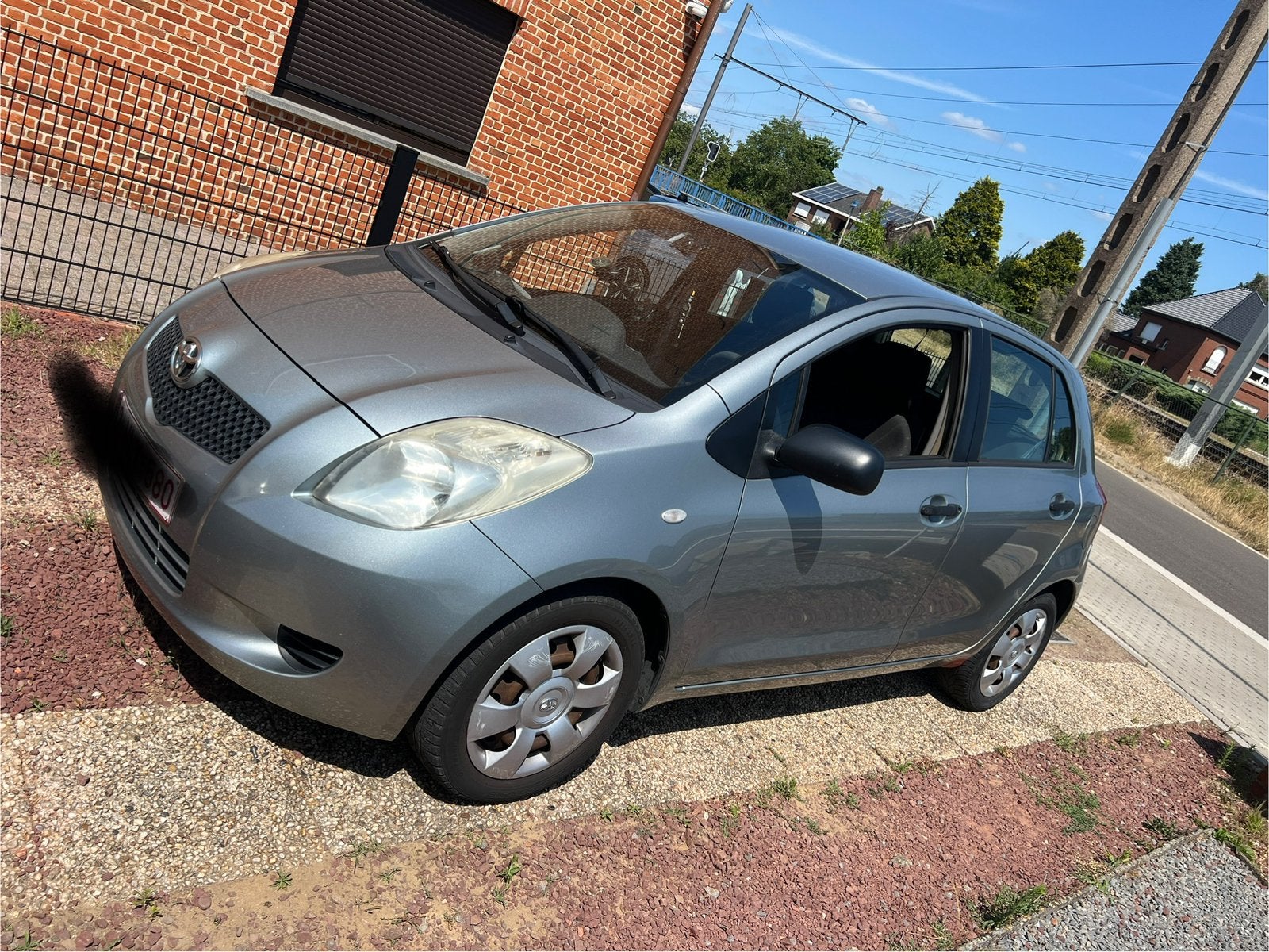 Toyota Yaris 1.3 Benzine – 2006 – €2.450, Autos, Achat, Entreprise, Yaris, Essence