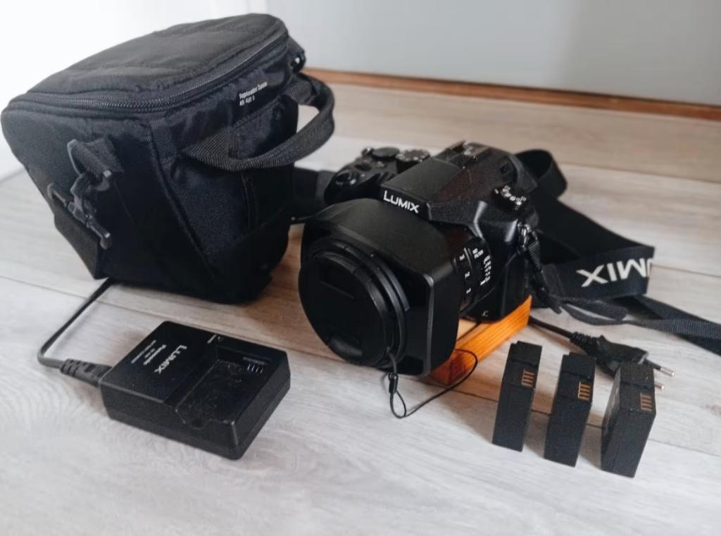 Lumix 4K FZ2000, Enlèvement, Comme neuf, Autres Marques, 4 à 7 fois