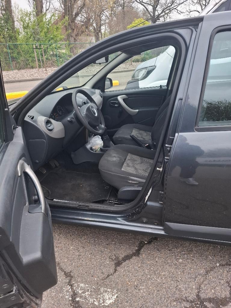 DACIA PRETE A ETRE IMMATRICULER avec papier rose., Autos, Dacia, Achat, Boîte manuelle, 5 portes, Particulier