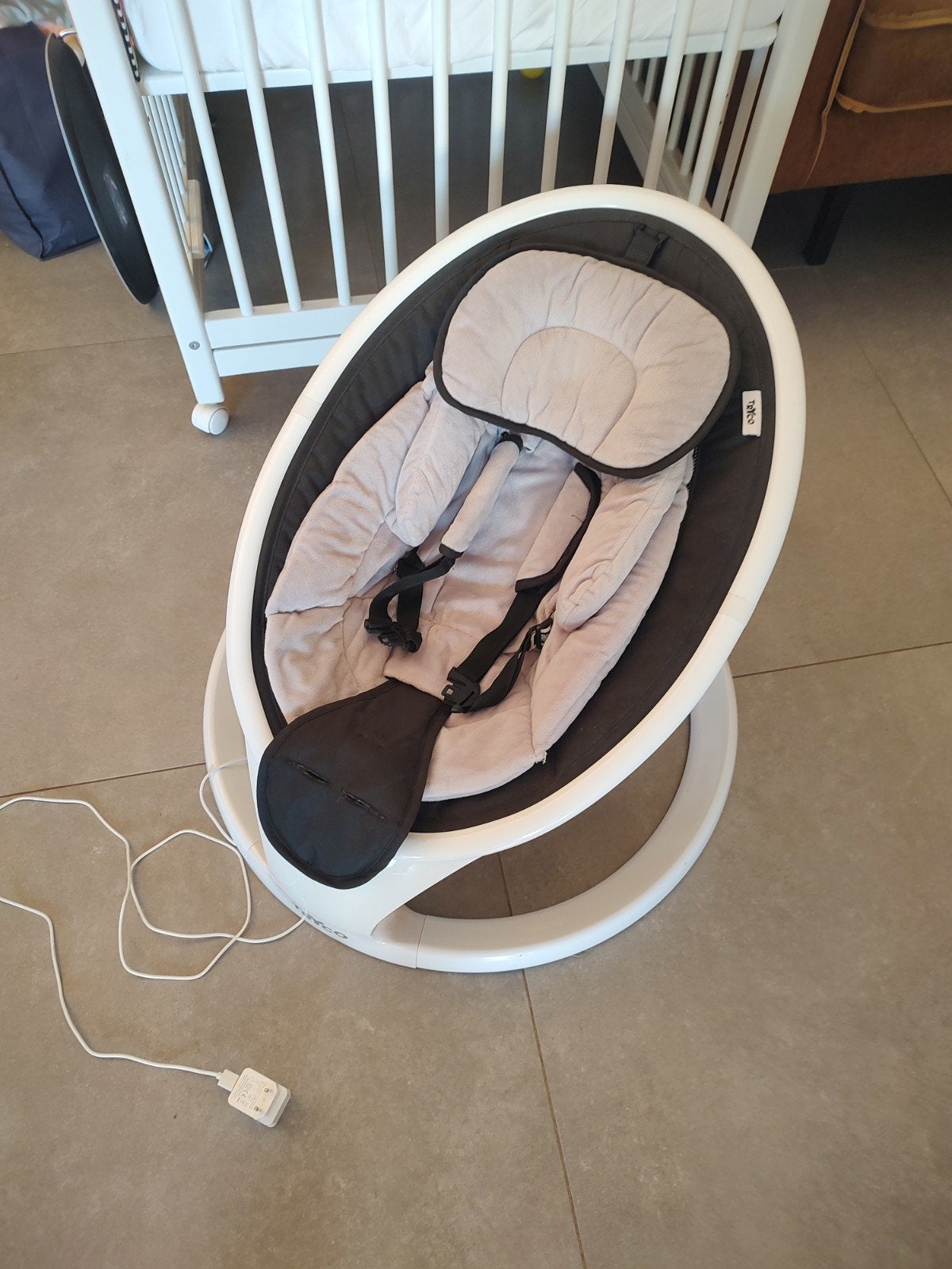 Babyswing, Kinderen en Baby's, Wipstoeltjes, Schommelstoel, Met gordel(s) of riempje(s), Zo goed als nieuw, Ophalen