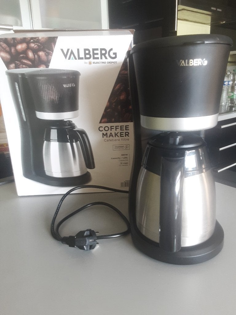Percolateur, Café moulu, Réservoir d'eau amovible, Comme neuf, 10 tasses ou plus