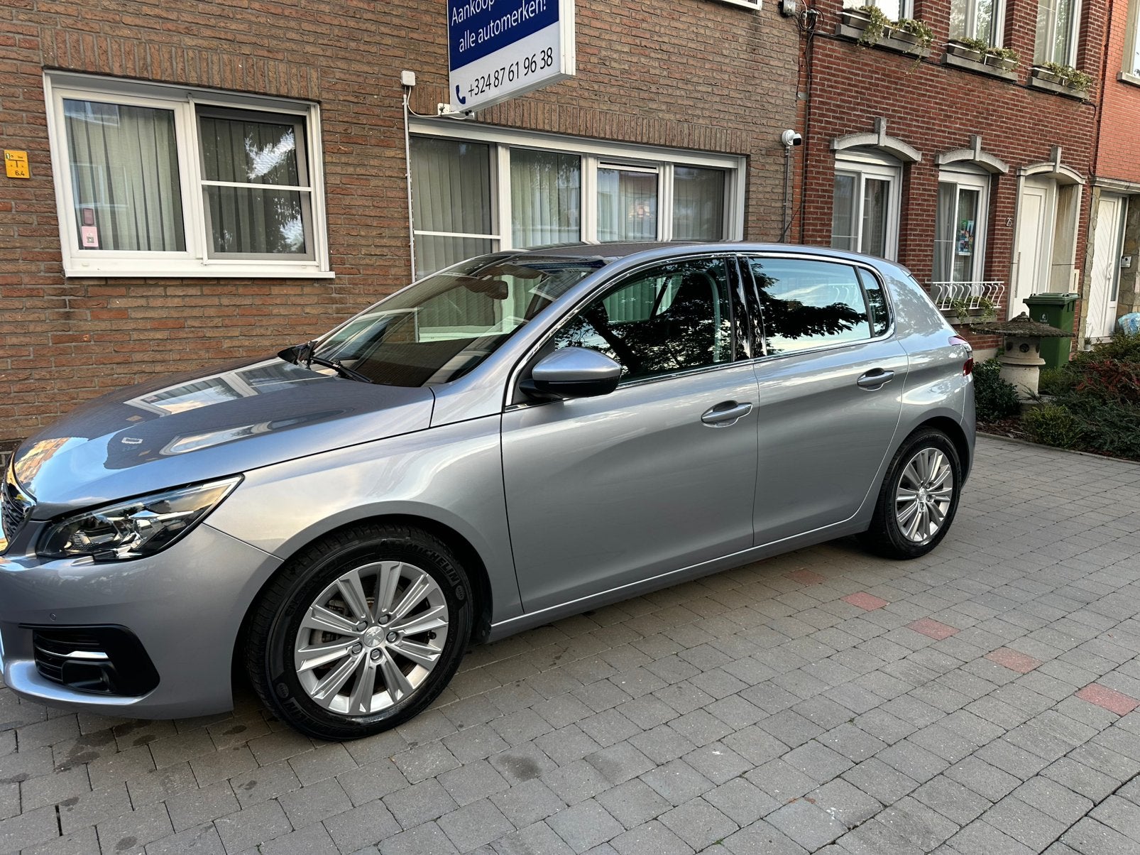 Peugeot 308 1.2i Automaat! Nieuwstaat* Airco*Navi* Garantie!, Autos, Volant multifonction, Achat, Euro 6, Entreprise