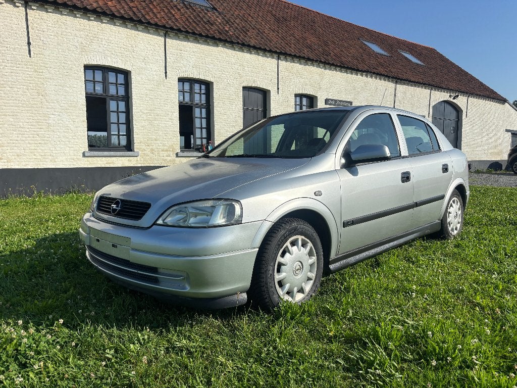 Opel Astra 1.2i 206 000 km EURO 4 80 kW avec controle tech., Autos, Argent ou Gris, 4 portes, Entreprise, Boîte manuelle
