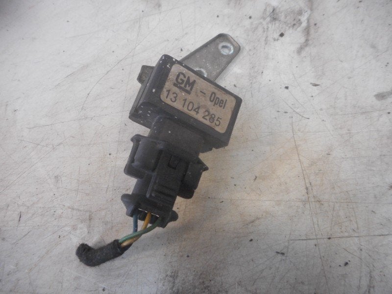 SENSOR Opel Astra H SW (L35) (01-2004/05-2014) (13104285), Gebruikt, Opel, Opel Automobile GmbH, Kontakt-opel@opel.com