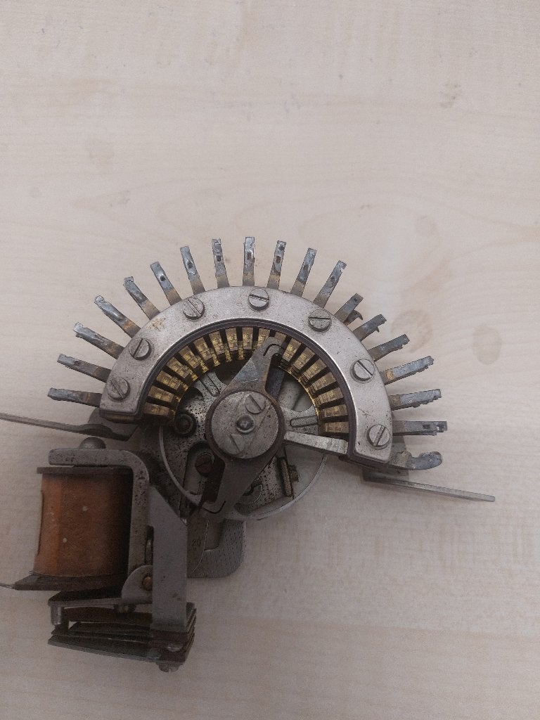 Stappenrelais Shl-25/8 uniselector, Hobby en Vrije tijd, Elektronica-componenten, Ophalen of Verzenden, Gebruikt