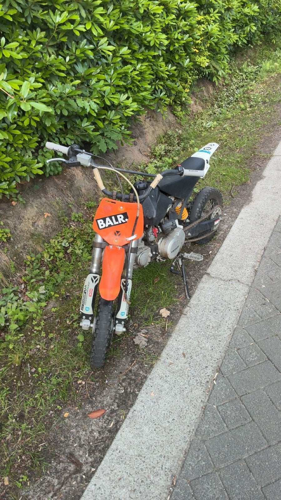Pitbike, Fietsen en Brommers, Brommers | Crossbrommers, Ophalen, Zo goed als nieuw