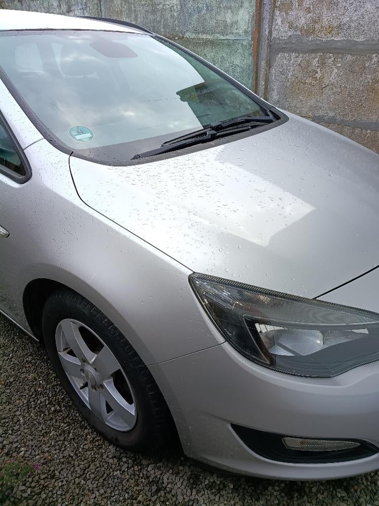 Opel Astra Sports tourer( voor export), Voorwielaandrijving, Euro 6, 4 cilinders, Particulier
