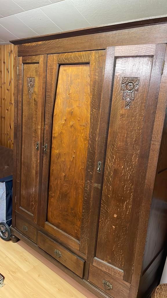 Massieve eiken art deco kleerkast 1933, Antiek en Kunst, Antiek | Meubels | Kasten, Ophalen