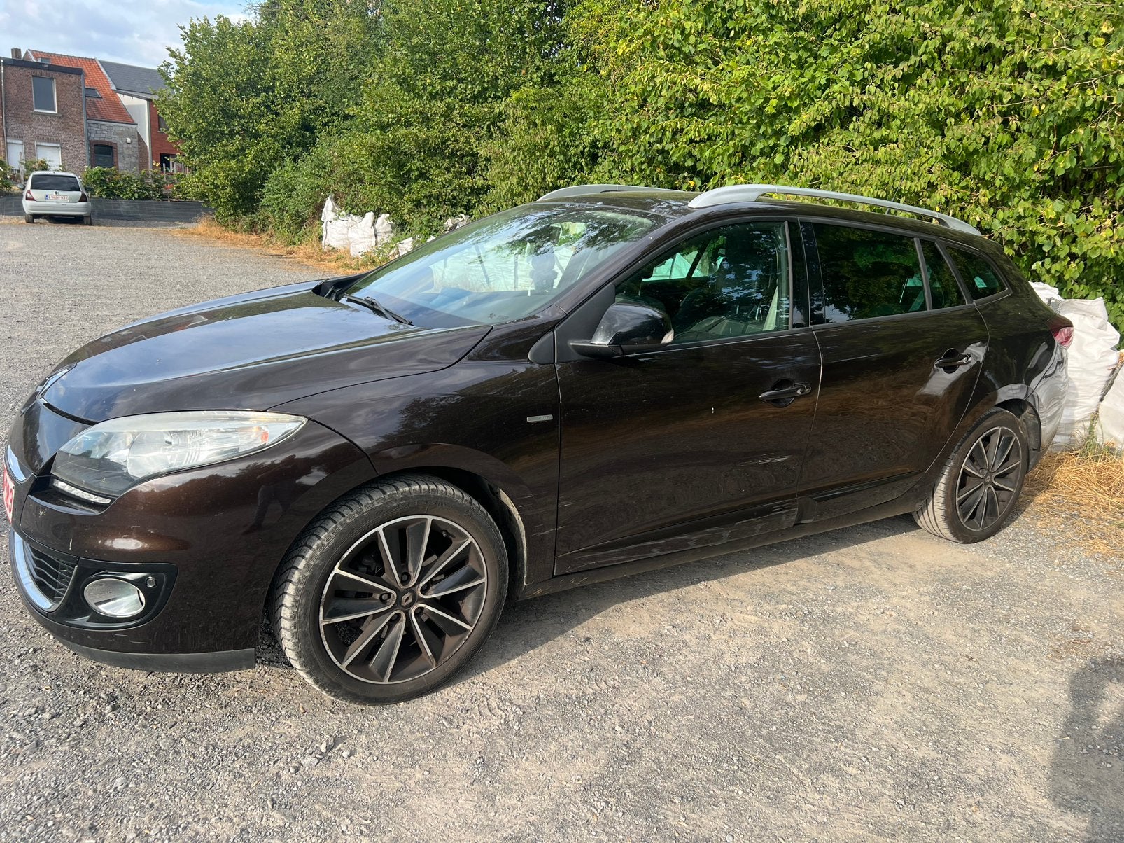 Megane 3 grand tour 1.6dci 130ch, Auto's, Renault, Voorwielaandrijving, Zwart, Bruin, 5 deurs