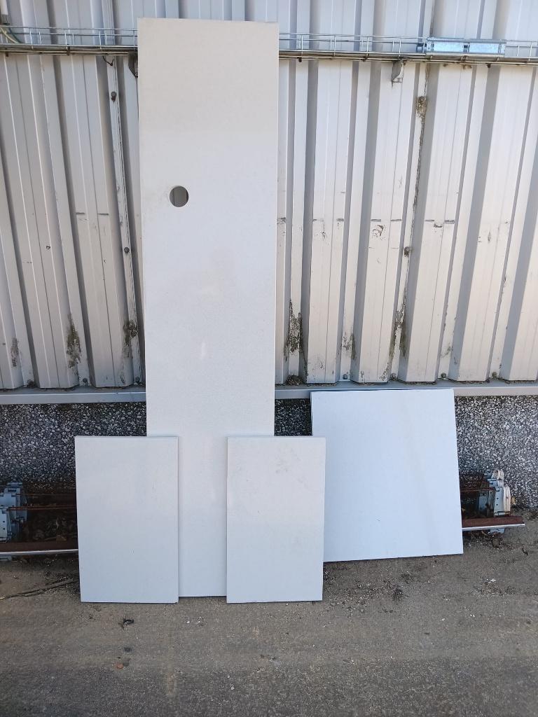 Plaques composites mouchetées - GRATUITES, Enlèvement, Utilisé, Autres matériaux, 20 à 50 mm