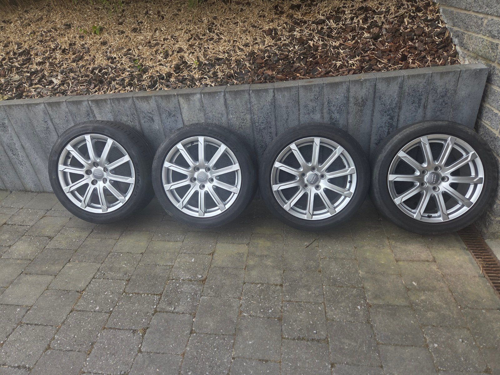 Jantes Audi 17 pouces, Autos : Pièces & Accessoires, Pneus & Jantes, 17 pouces, Pneu(s)