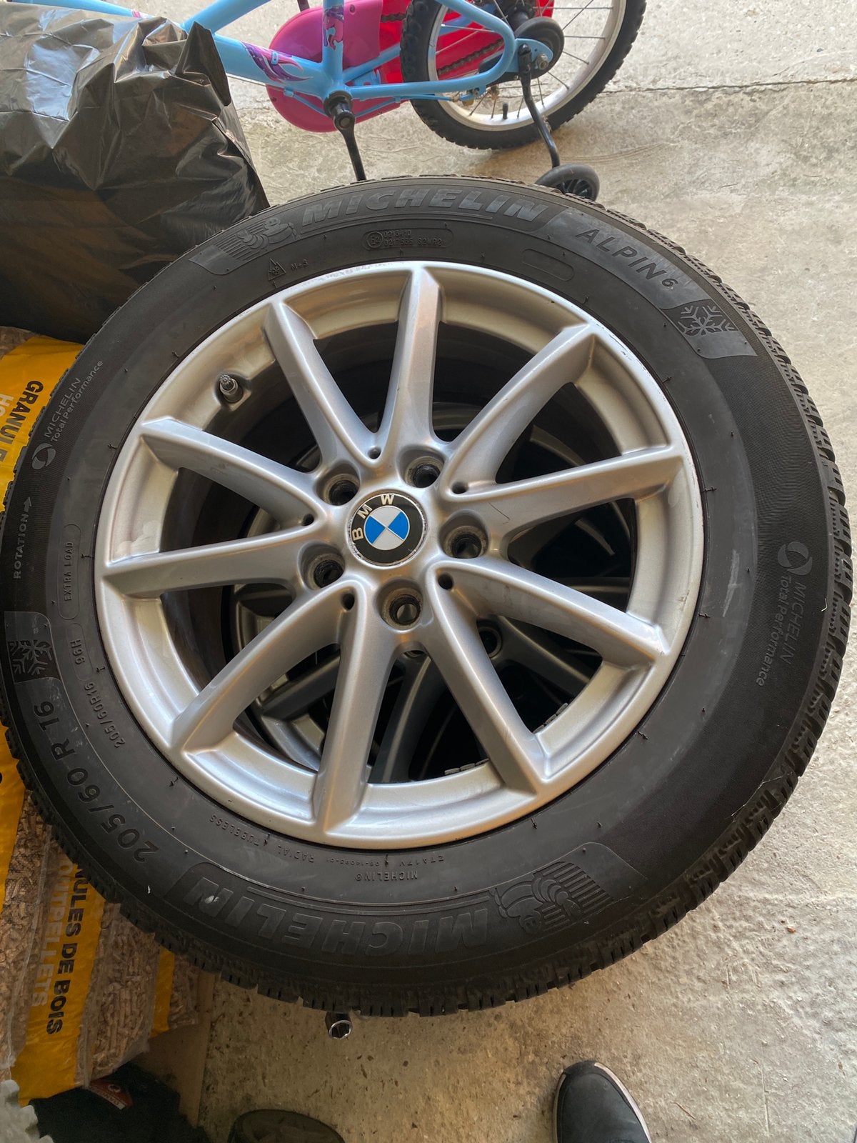 Jantes BMW 16 pouces 205/60 r16 serie 2 active tourer, Pneus et Jantes, Pneus hiver, 16 pouces, Véhicule de tourisme