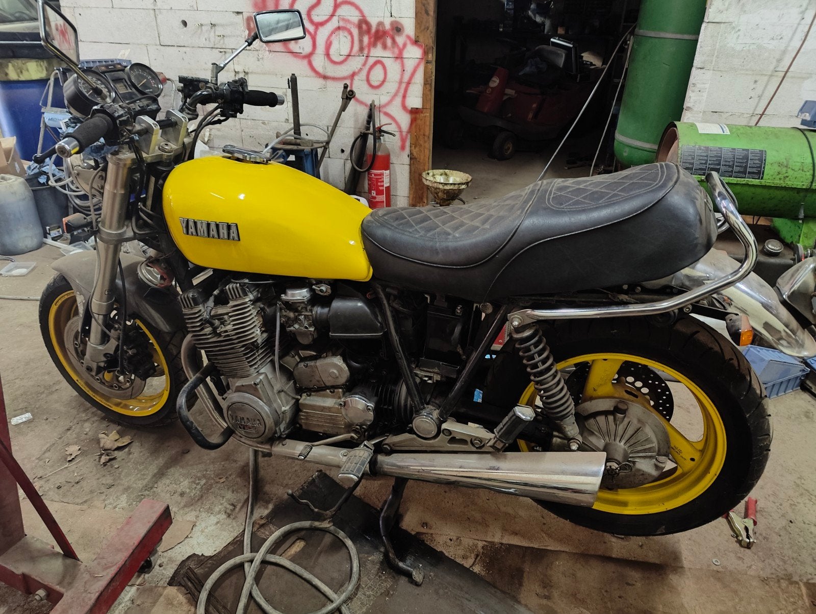 Yamaha XS 1100, Particulier