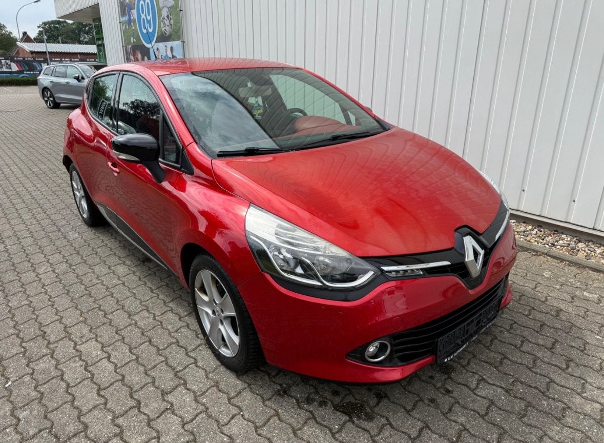 Renault clio IV 0.9tce accidenté arriere, Autos, Rouge, Euro 5, Achat, 5 portes