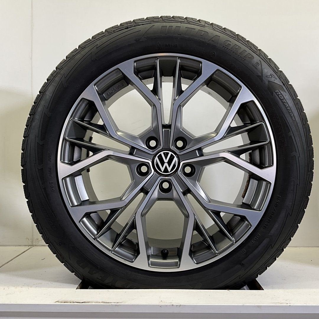VOLKSWAGEN ID3 ID4 VELGEN SET WINTERBANDEN 18 INCH, Autos : Pièces & Accessoires, Pneus & Jantes, Pneus et Jantes, Véhicule de tourisme