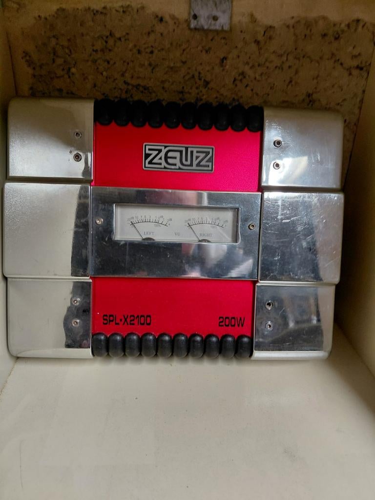 Versterker 12 volt 200 watt, Ophalen