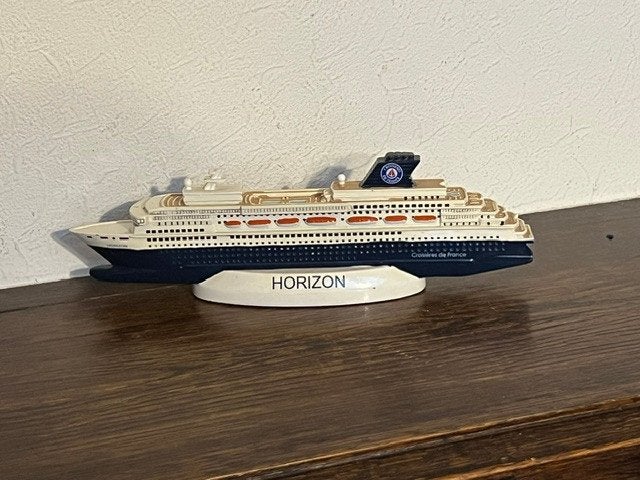Maquette paquebot Horizon,  compagnie Croisières de France, Enlèvement