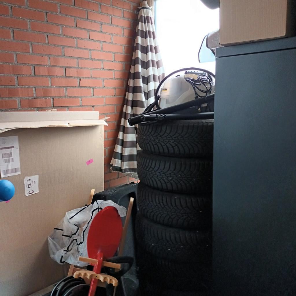 Parasol, Enlèvement