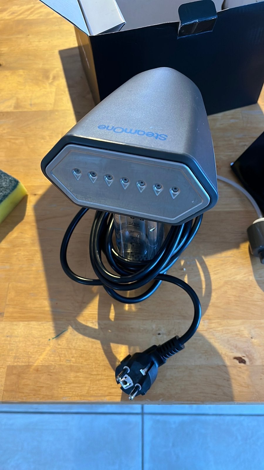 SteamOne S NOMAD PLUS - kleding stomer / handstomer, Ophalen, Zo goed als nieuw