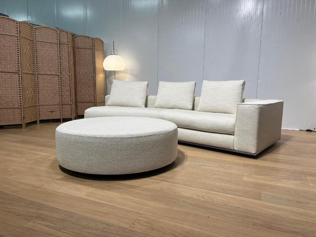TAPISSÉ NEUF Minotti Hamilton angle + pouf, Maison & Meubles, Canapés | Salons, Neuf, 250 à 300 cm, Quatre personnes ou plus, 125 à 150 cm