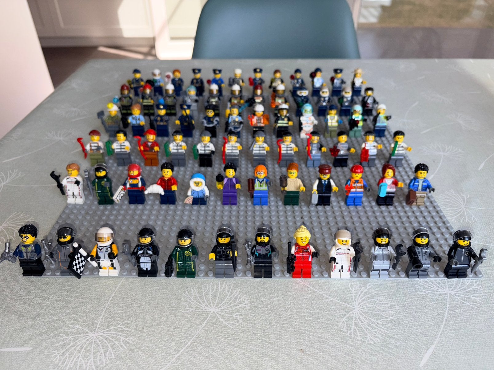 Lego figuren 1,5€ per stuk, City, Lego, Ophalen of Verzenden, Zo goed als nieuw