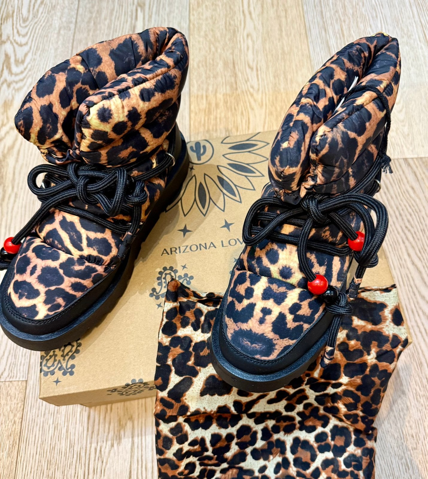 Neuves 249€ Arizona Love full set T37, Vêtements | Femmes, Chaussures, Neuf, Enlèvement ou Envoi