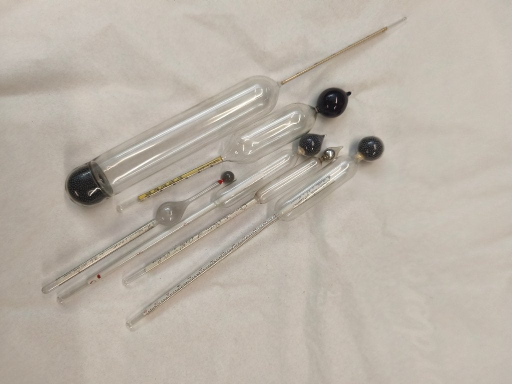 Laboratorium medisch glaswerk, Antiek en Kunst, Ophalen