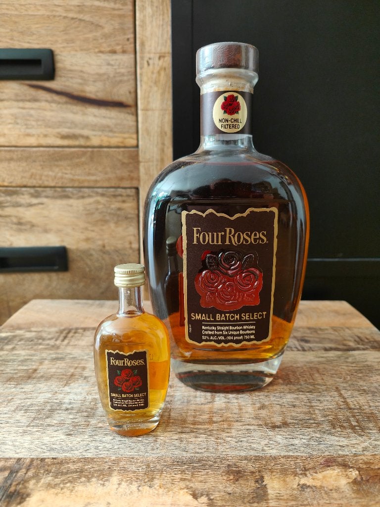 Four Roses Mini Small Batch Select 50 ml, 52 % Bourbon, Neuf, Autres régions, Enlèvement ou Envoi, Pleine