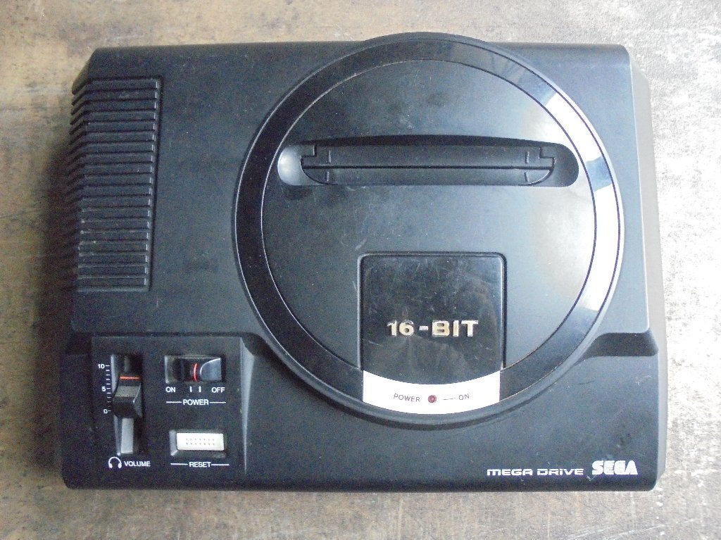 Sega Mega Drive spelconsole (zie foto's), Consoles de jeu & Jeux vidéo, Enlèvement ou Envoi, Utilisé, Avec 1 manette, Mega Drive