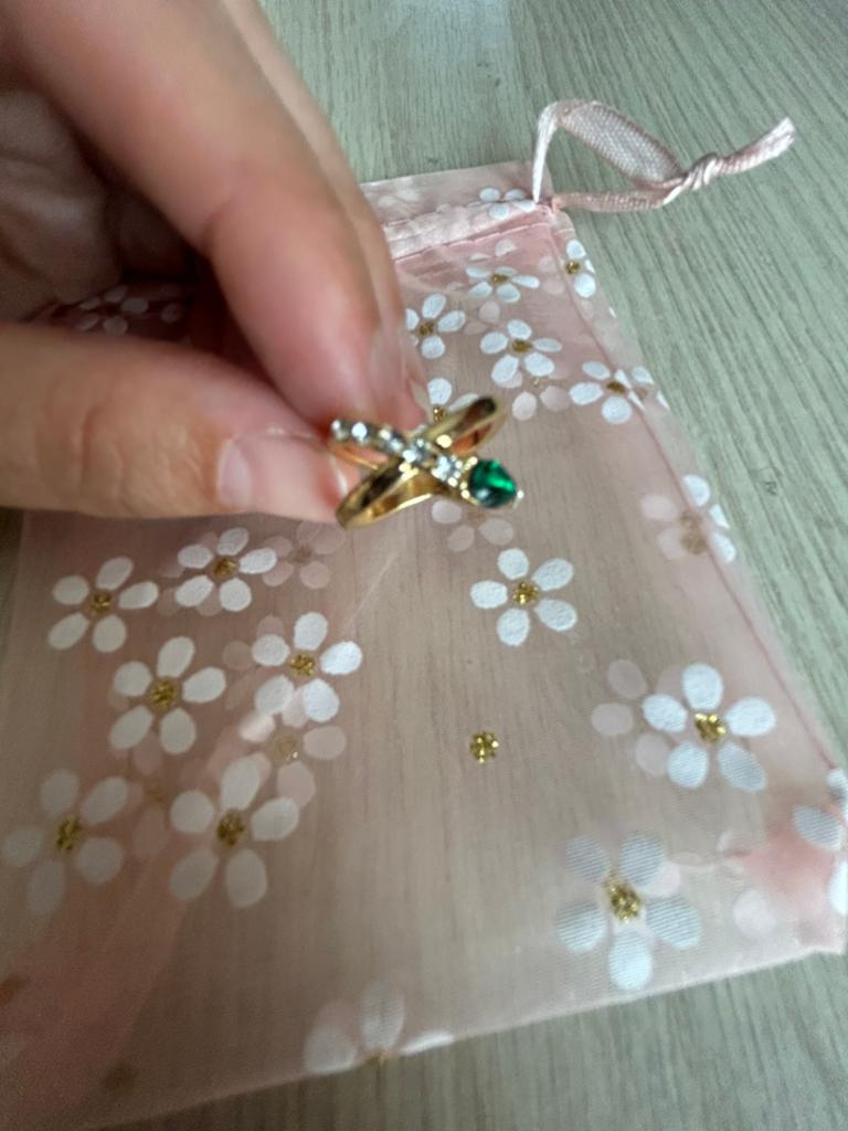 Ring met strass en steentje maat 50, Ophalen of Verzenden, Zo goed als nieuw, Met strass
