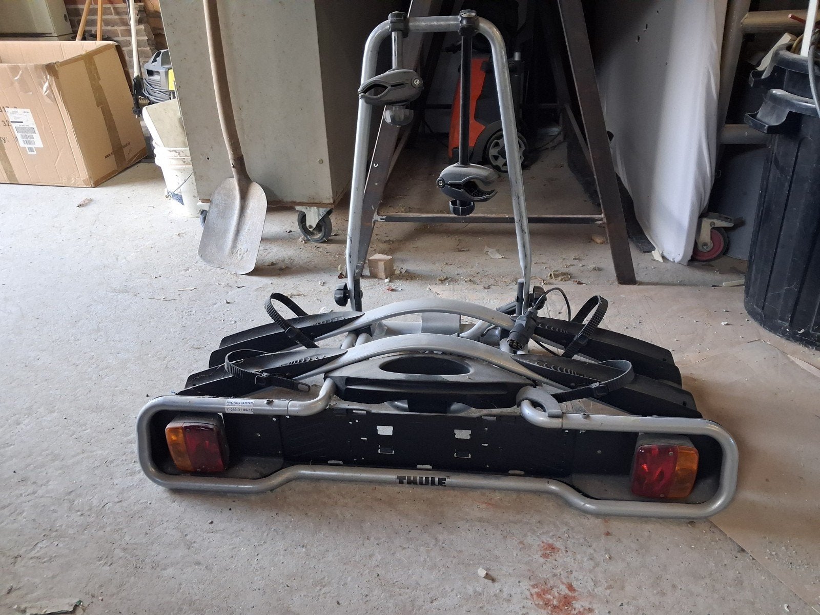 Fietsendrager Thule voor trekhaak, Ophalen, 2 fietsen, Gebruikt, Trekhaakdrager