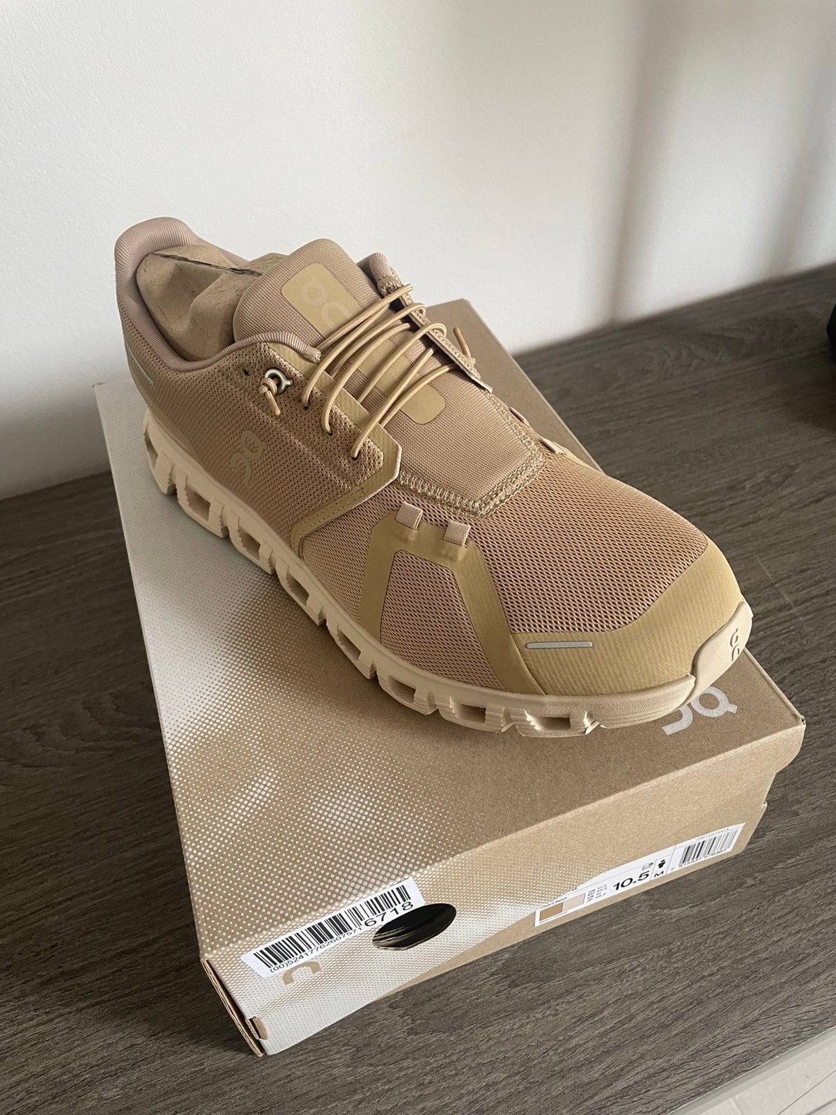 On sneakers, Ophalen, Nieuw, Sneakers