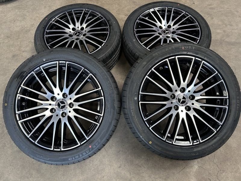 18 inch originele velgen + zomerbanden Mercedes Vito, Autos : Pièces & Accessoires, Pneus et Jantes, 245 mm, Pneus été, -