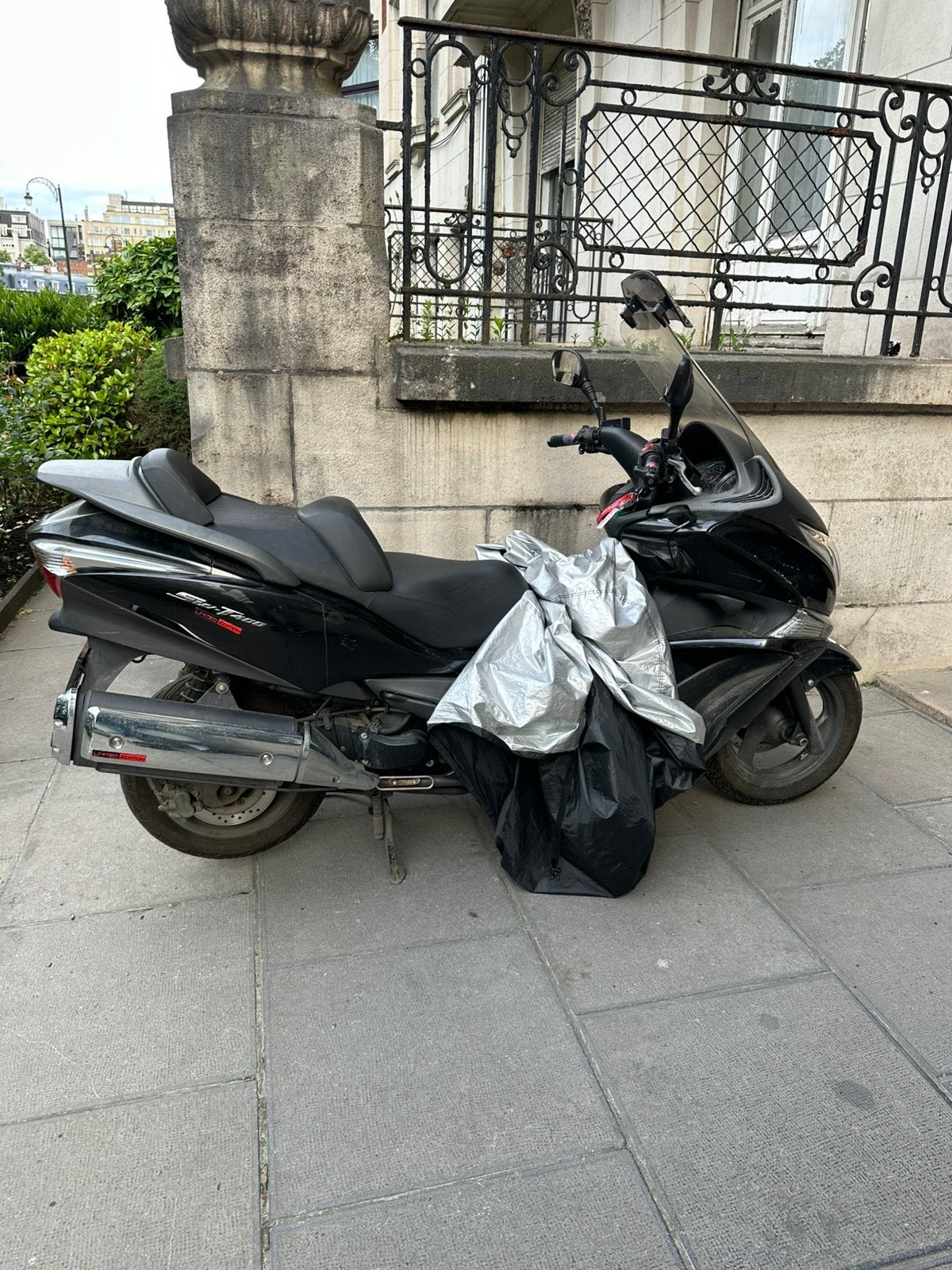 Maxi scooter 400cc Honda SWT, Motoren, Motoren | Honda, Particulier, Scooter, 12 t/m 35 kW, 2 cilinders, Minimaal motorrijbewijs A2