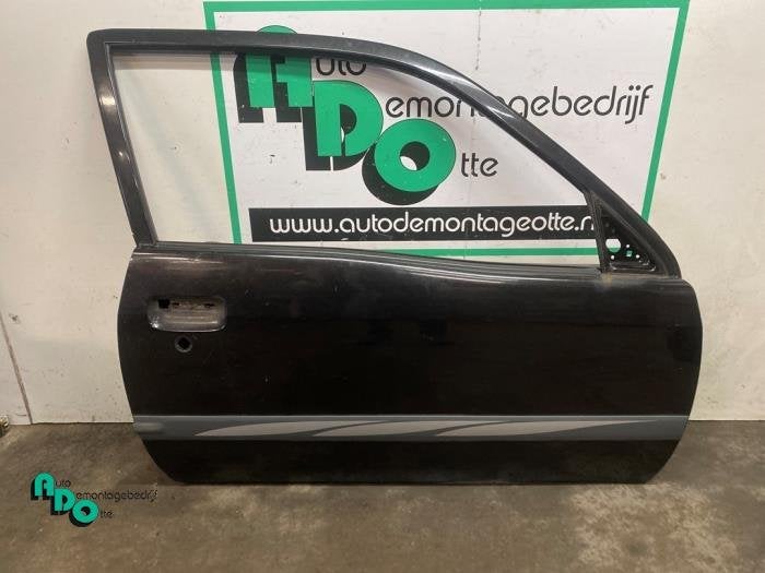 Portier 2Deurs rechts van een Toyota Starlet (Starlet 95-) (, Auto-onderdelen, Carrosserie, Deur, Toyota, Gebruikt, 3 maanden garantie