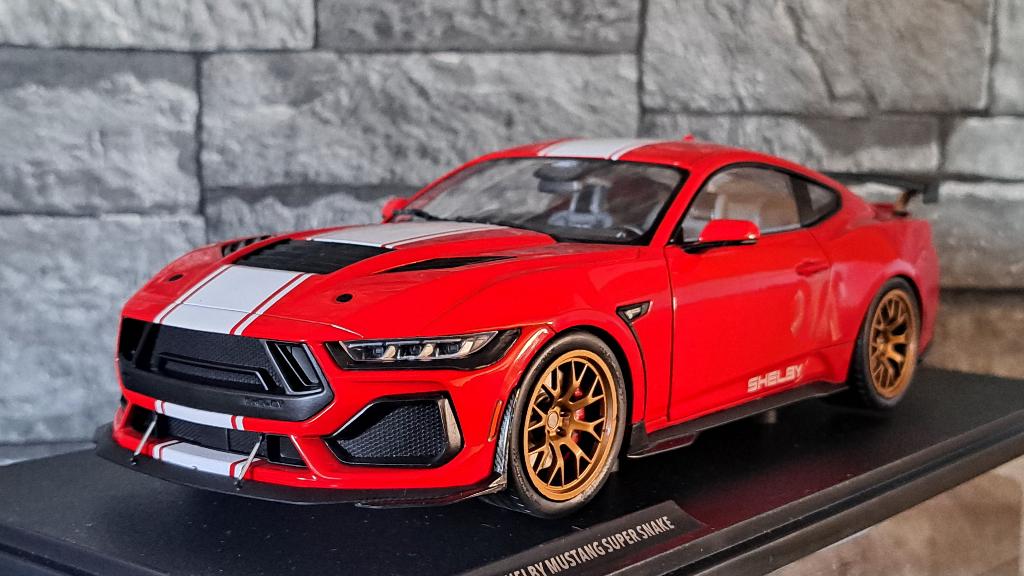 Ford Mustang Shelby super snake 1/18éme, Hobby en Vrije tijd, Solido, Auto, Solido, Nieuw