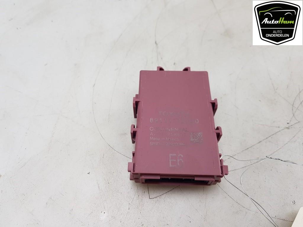GATEWAY MODULE Toyota Corolla Touring Sport (E21 / EH1), Gebruikt, Toyota