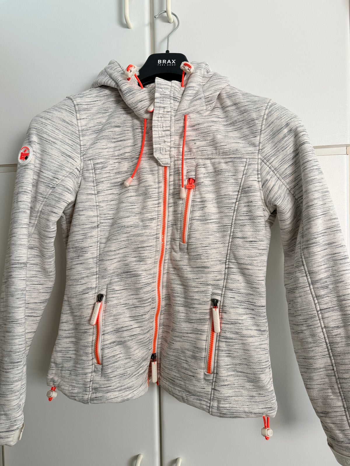 Jas Superdry (small), Kleding | Dames, Jassen | Winter, Ophalen, Zo goed als nieuw, Maat 36 (S)