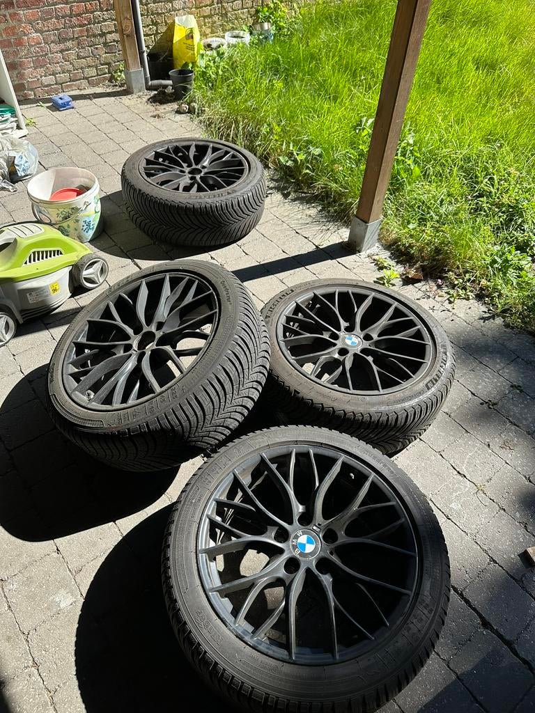 Bmw M velgen met nieuwe banden geschiek voor 1 en 3 serie, Ophalen, Velg(en)