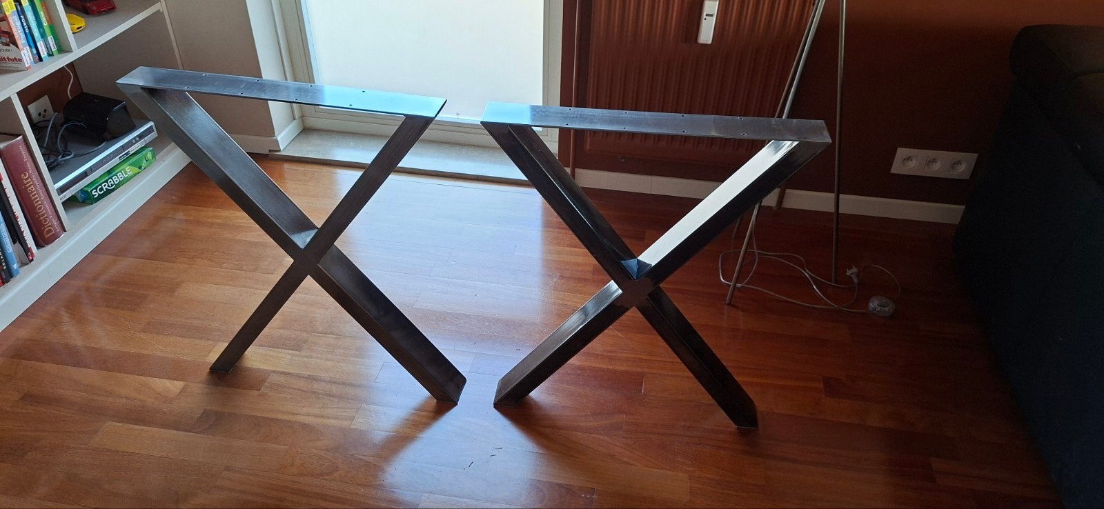 Deux pieds table en acier modèle X, neufs, Maison & Meubles, Pièces pour table