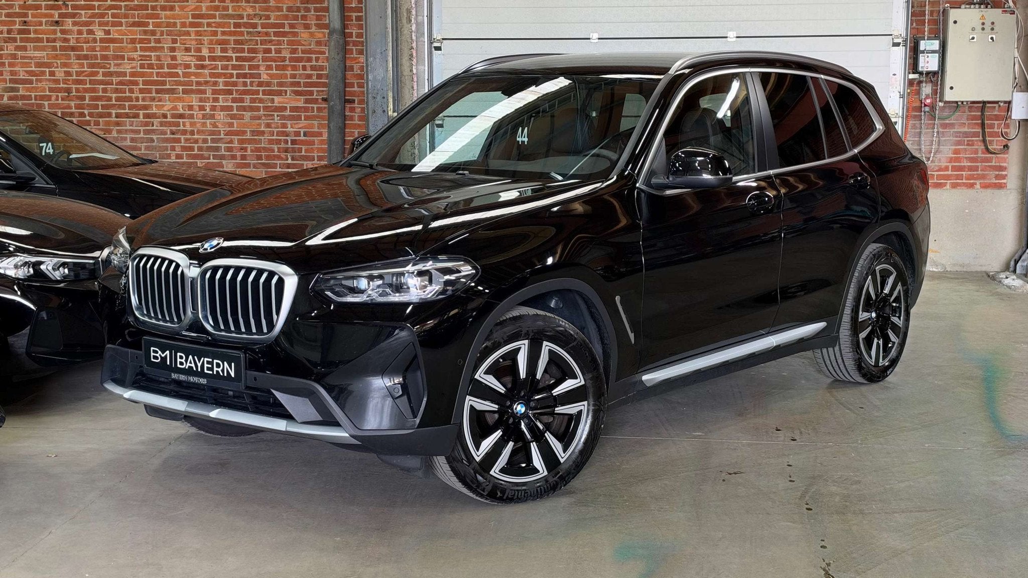 BMW X3 2.0iA xDrive20*Garantie*Facelift*LED*Getinte Ruite, Auto's, Automaat, 4 cilinders, Zwart, Leder
