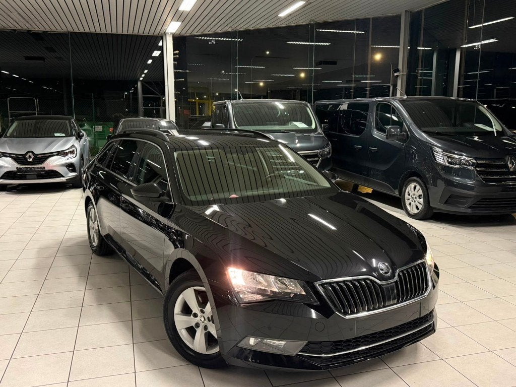 Skoda Superb 1.5i Benzine Automaat 110kW Euro 6d-Temp, Auto's, Skoda, Automaat, Multifunctioneel stuurwiel, Euro 6, Bedrijf