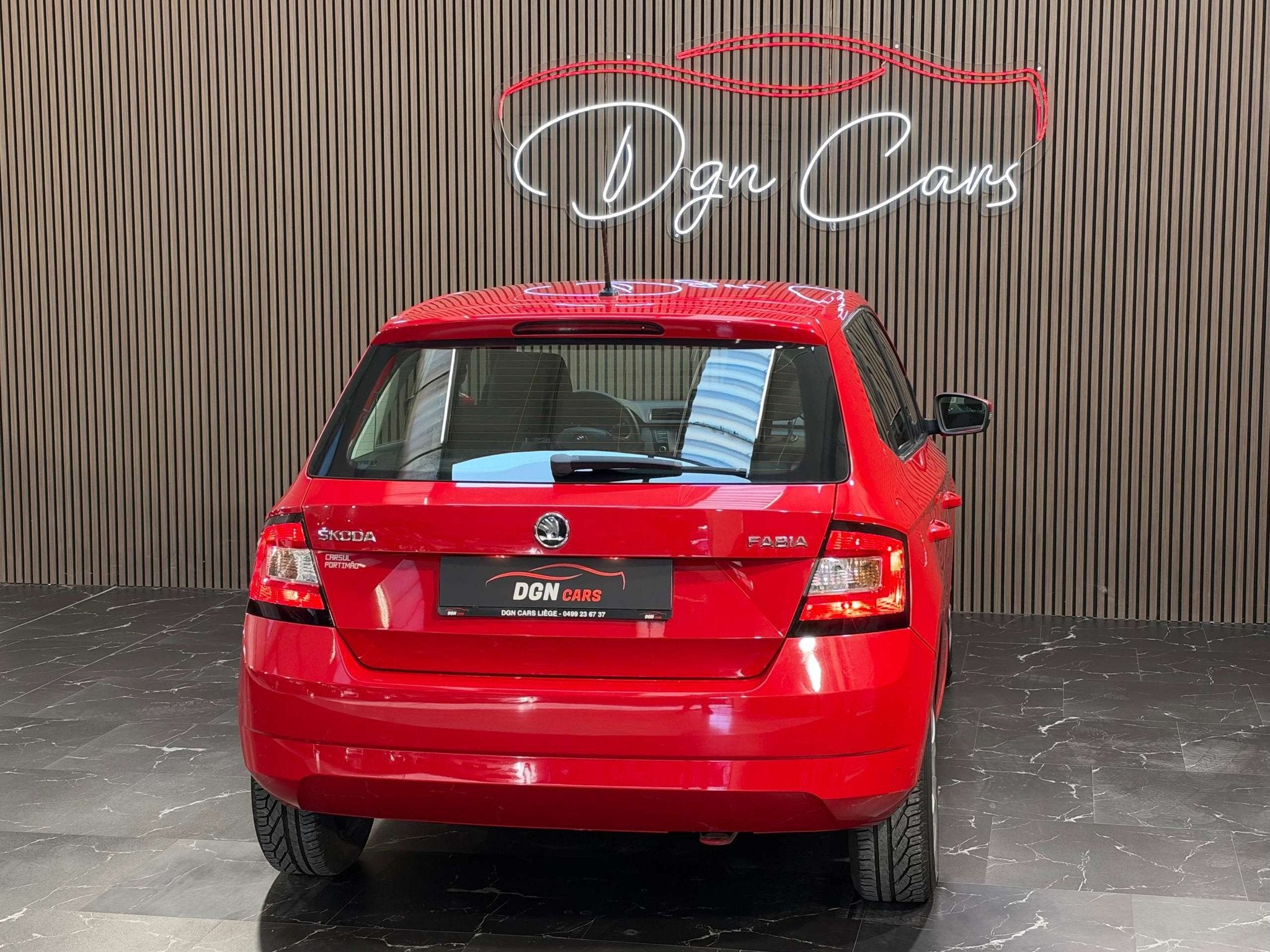 Skoda Fabia Fabia 1.0i Ambition, Autos, Rouge, Achat, Euro 6, Entreprise