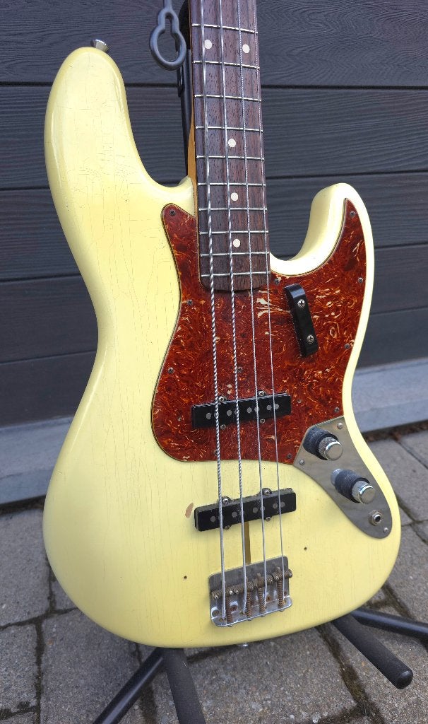 Réédition de Fender Custom Shop Jazz Bass '62, Musique & Instruments, Instruments à corde | Guitares | Basses, Enlèvement ou Envoi