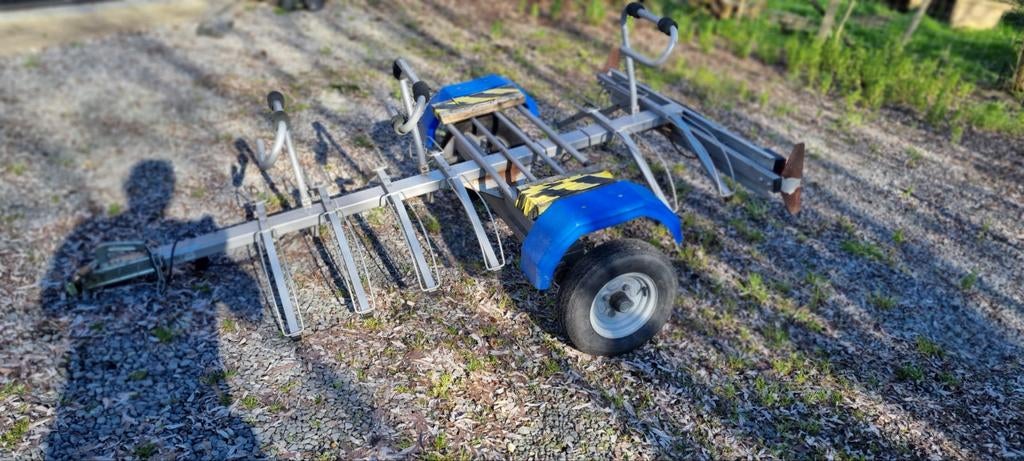 Motez aanhangwagen voor 6 fietsen., Ophalen